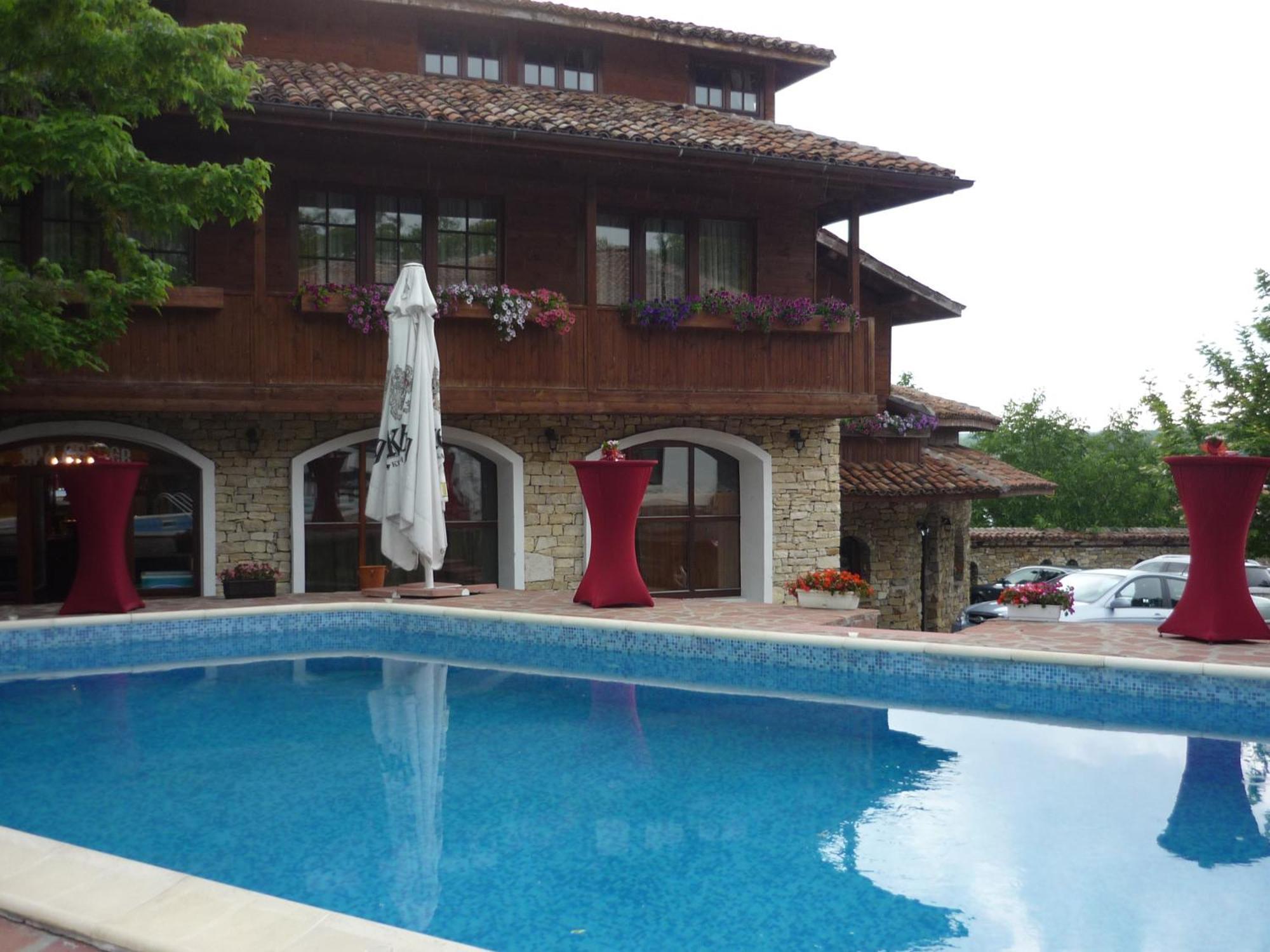 ארבאנאסי Hotel Izvora - Garden Retreat מראה חיצוני תמונה
