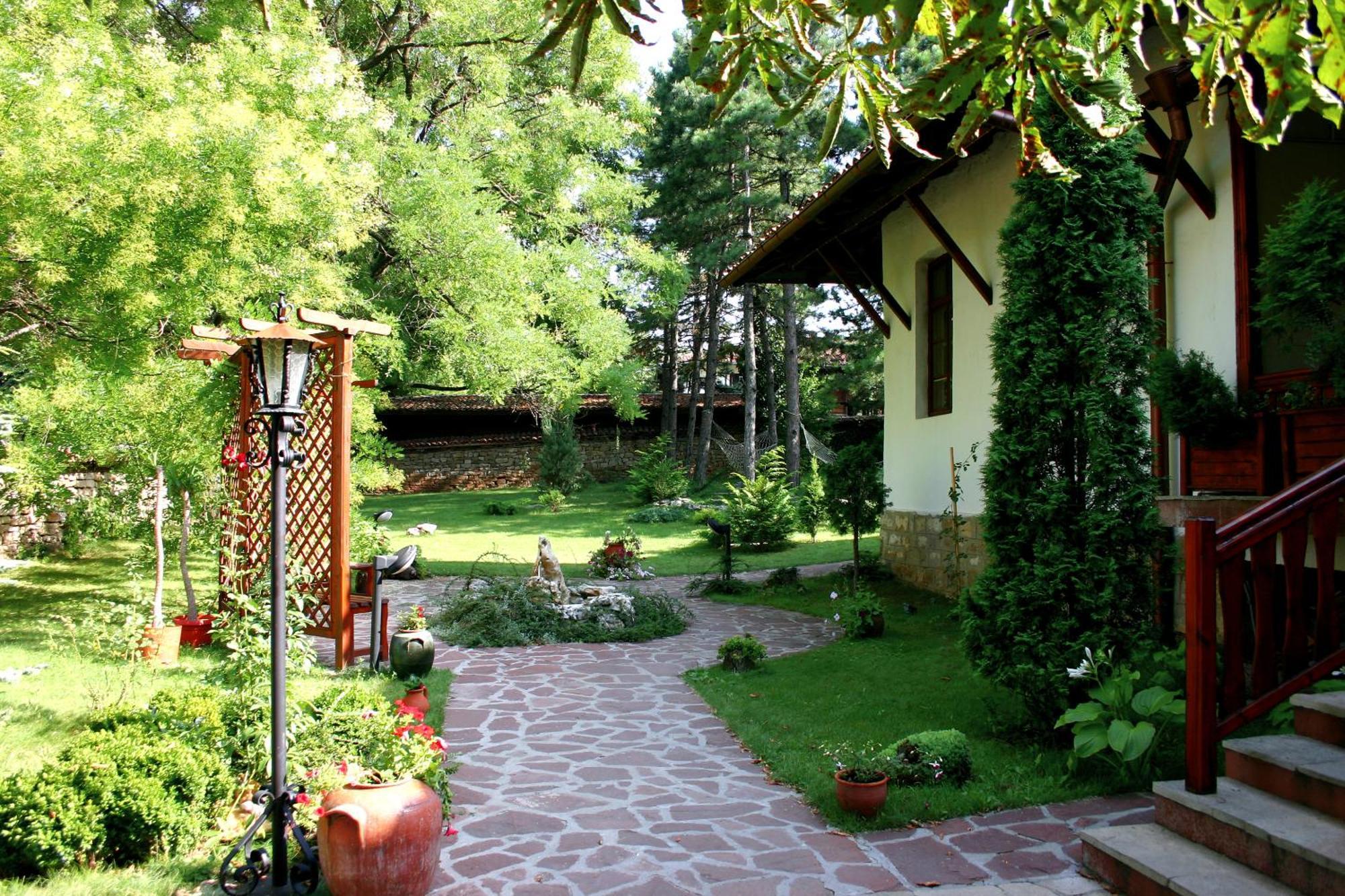 ארבאנאסי Hotel Izvora - Garden Retreat מראה חיצוני תמונה