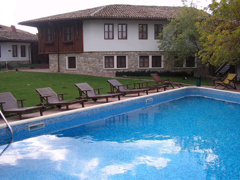 ארבאנאסי Hotel Izvora - Garden Retreat מראה חיצוני תמונה