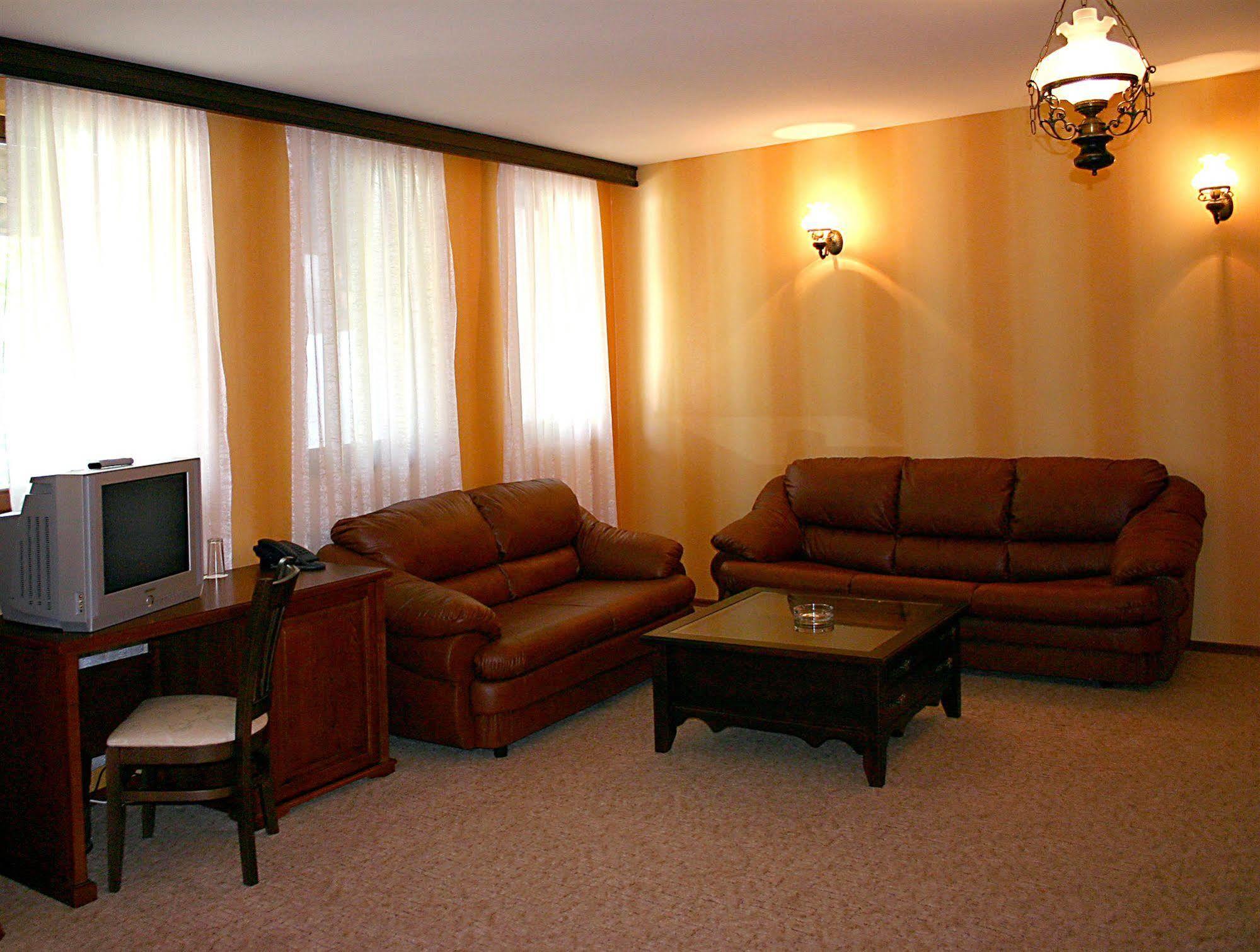 ארבאנאסי Hotel Izvora - Garden Retreat מראה חיצוני תמונה
