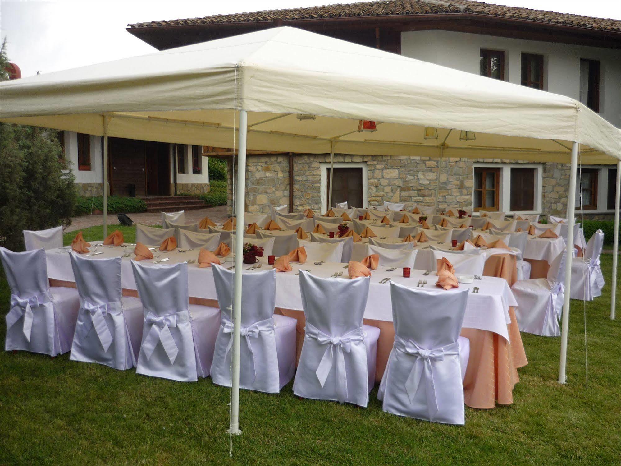 ארבאנאסי Hotel Izvora - Garden Retreat מראה חיצוני תמונה