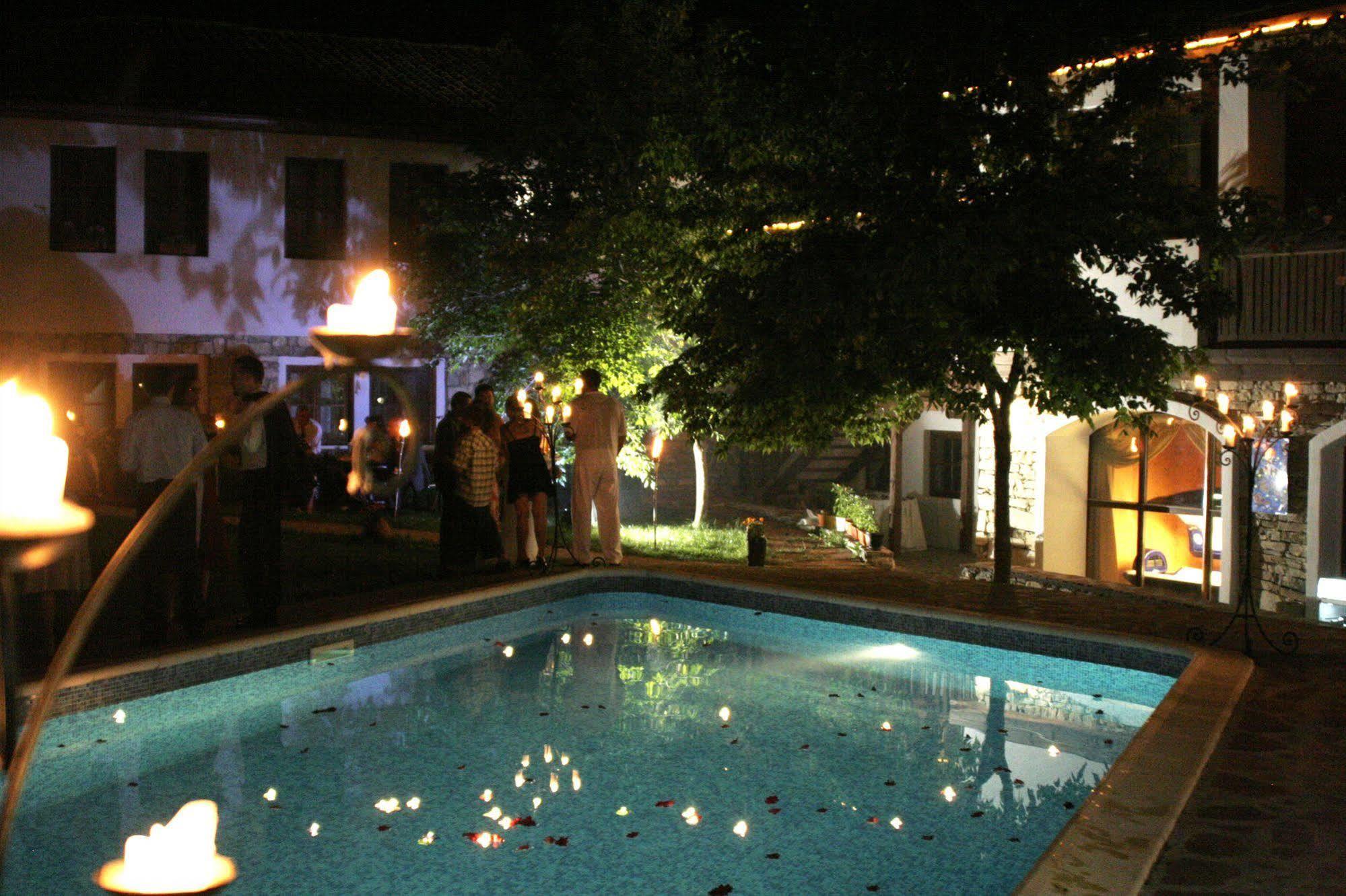ארבאנאסי Hotel Izvora - Garden Retreat מראה חיצוני תמונה