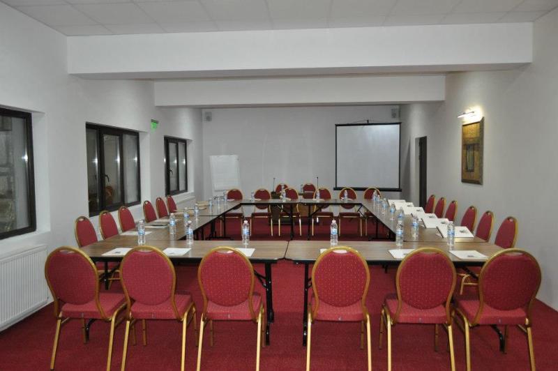 ארבאנאסי Hotel Izvora - Garden Retreat מראה חיצוני תמונה